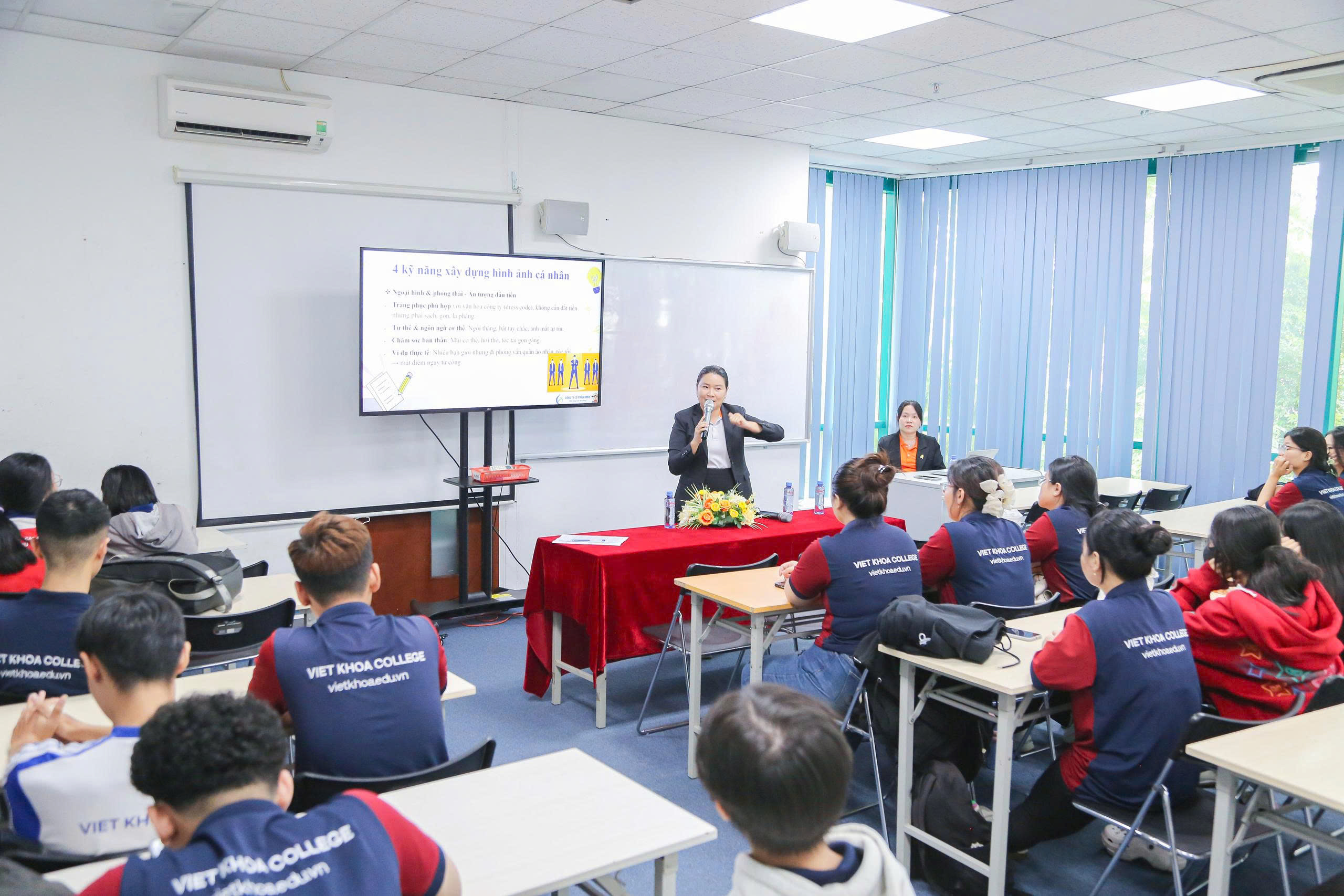 sinh-vien-stc-tham-gia-workshop-xay-dung-hinh-anh-ca-nhan