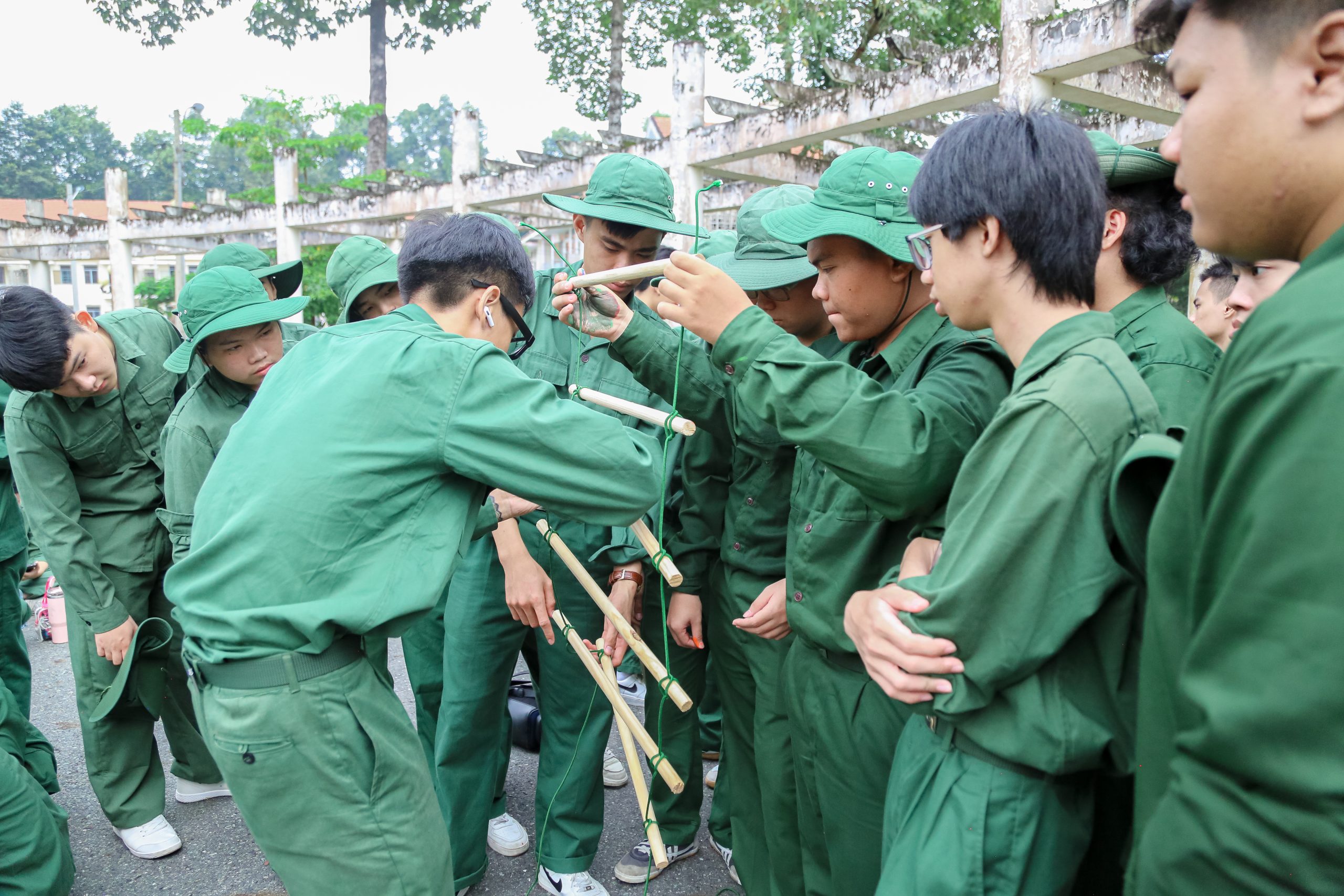 sinh-viên-stc-tham-quan-khu-can-cu-dia-dao-ben-dinh (124)
